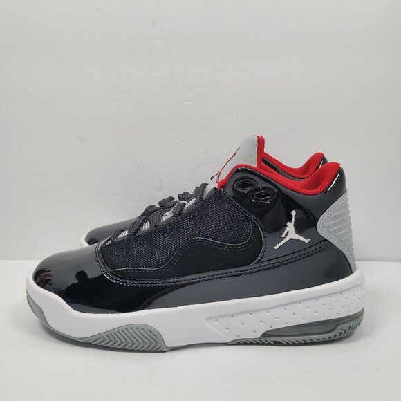 Nike Air Jordan Max Aura 2 Youth Black Wolf Grey Red Shoes CN8094-006 US Size 4Y - Picture 4 of 10